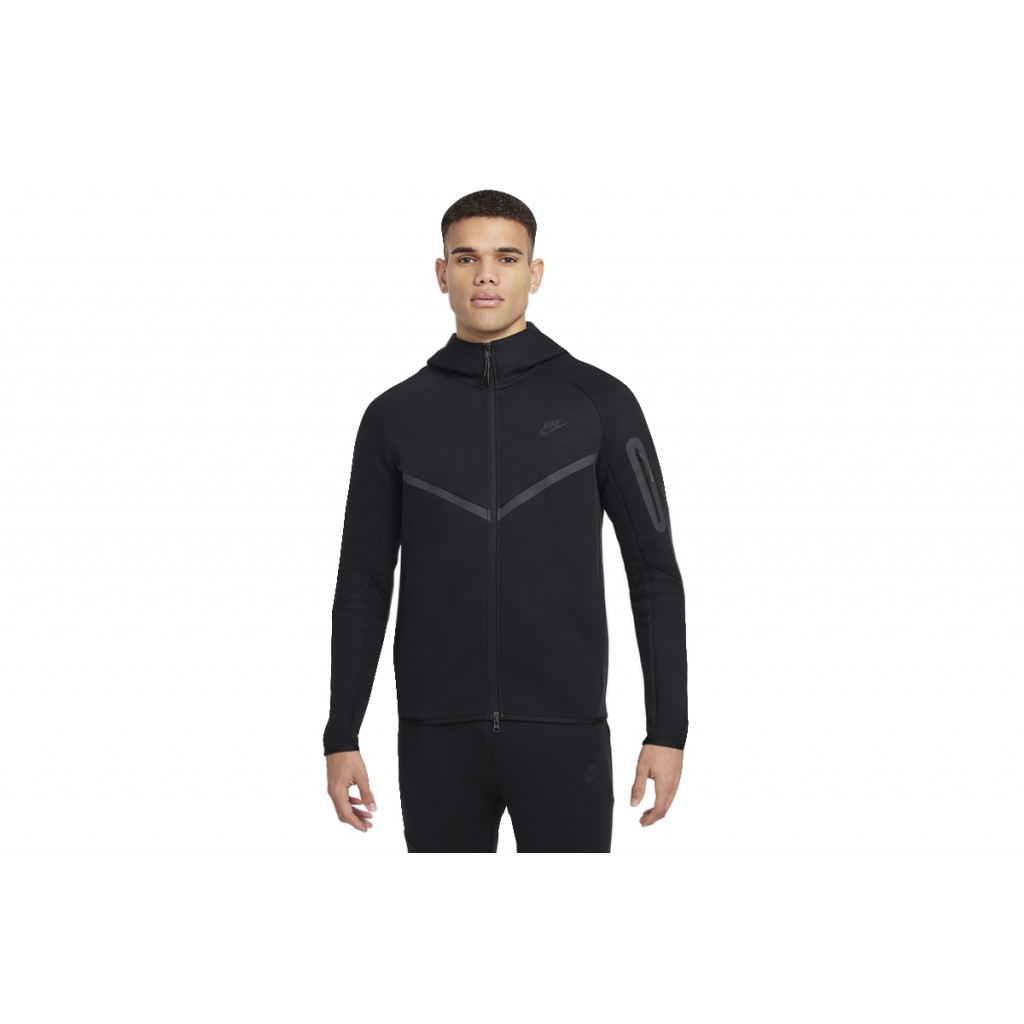 Nike tech fleece windrunner hall of brands